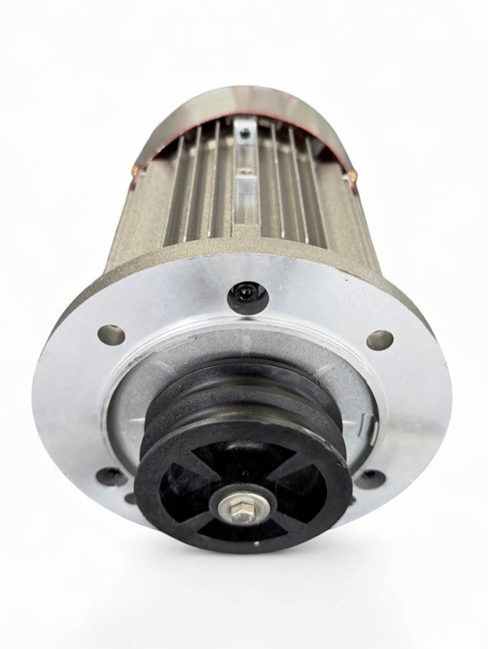YL7124- MN 1700 RPM Induction Motor Silver.